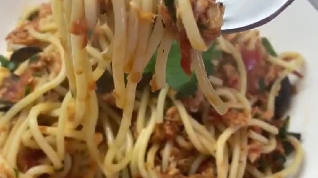 ⁣Спагетти тунцом⁣